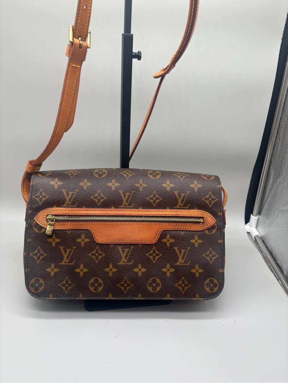 Louis Vuitton Saint Germain 28 Monogram Vintage Crossbody Bag M51207